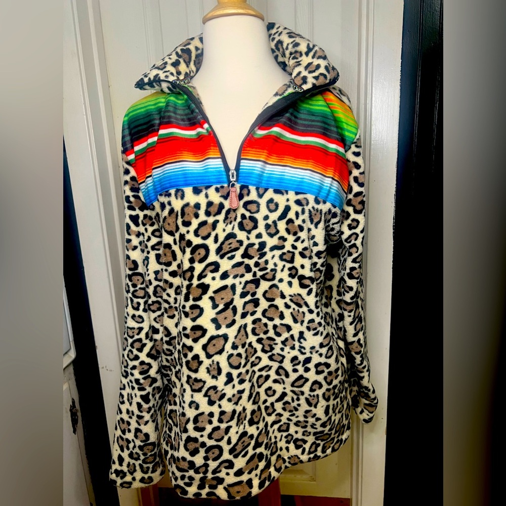 Leopard Serape pullover 😍